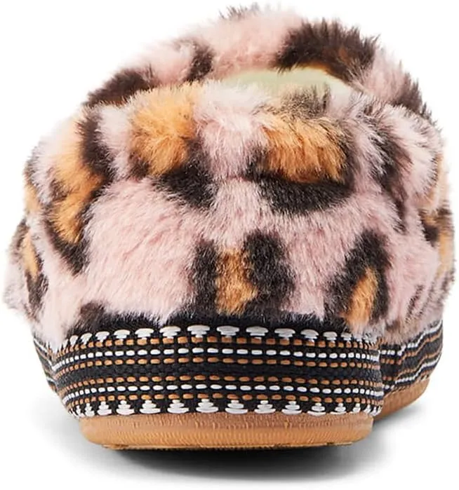 ARIAT Women's Snuggle Warm Soft Plush Acrylic Upper Rubber Outsole Indoor & Outdoor Slippers