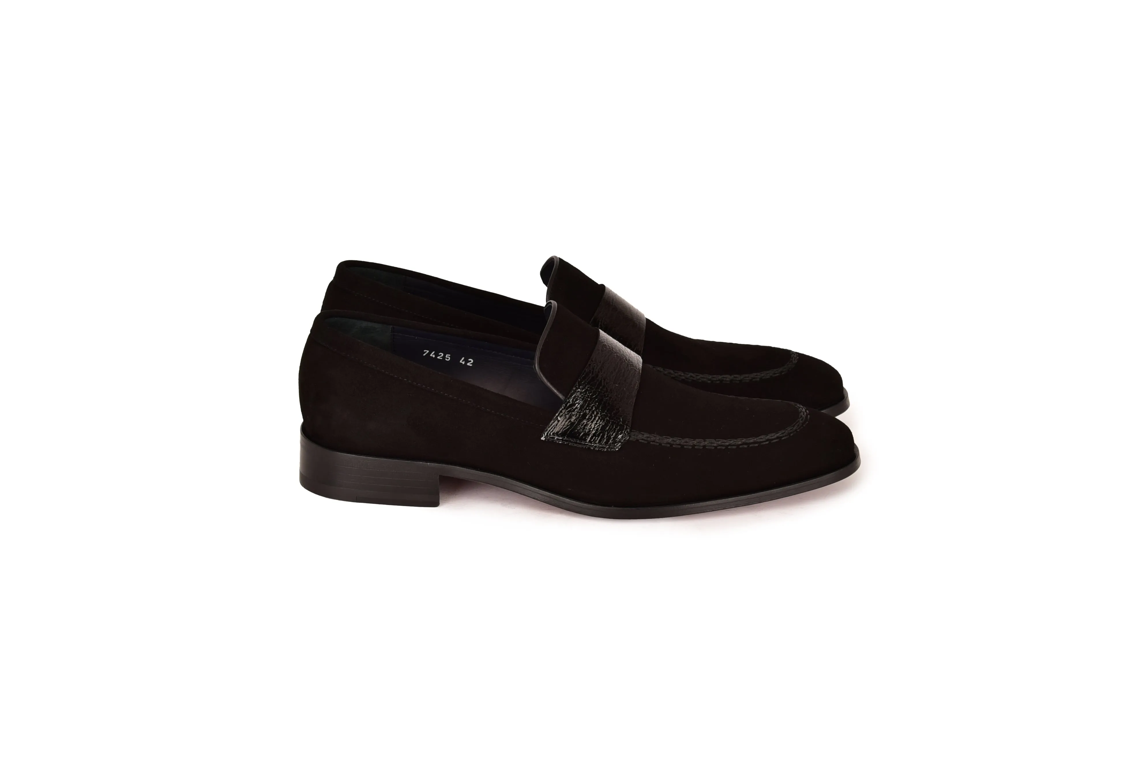 C000211- 7425S Loafer-Black