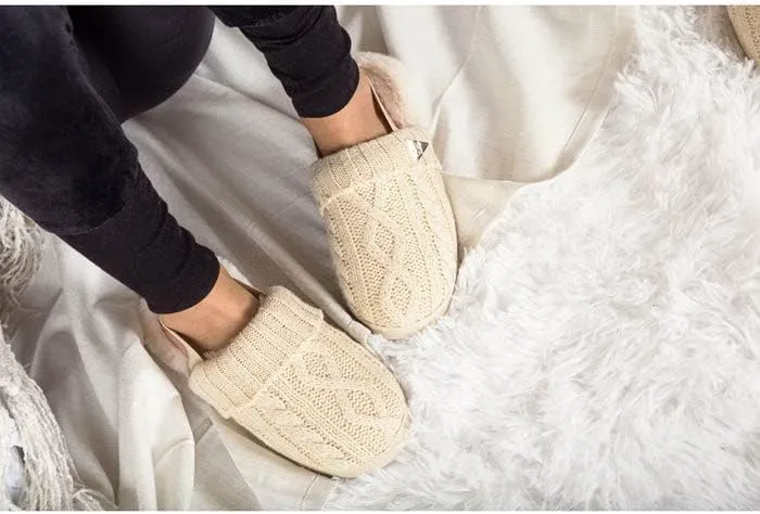 Cable Sweater Slippers, Slingback, Warm Cozy And Stylish, Breathable, Cable Pattern Ivory And Black Colors, Strong Strap, And Durable Soles, Sizes EU 21-38