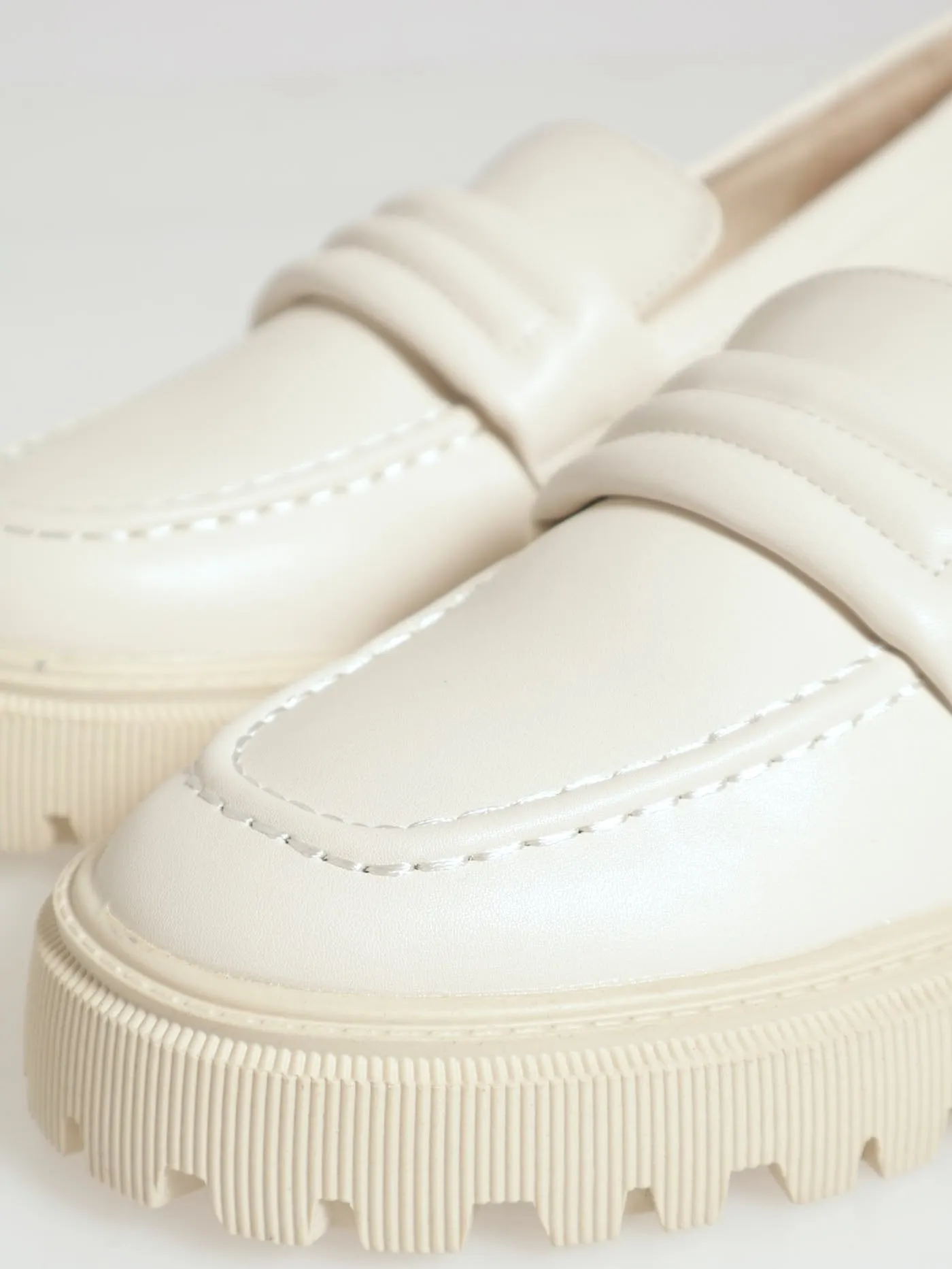 Chunky Loafer - Off White