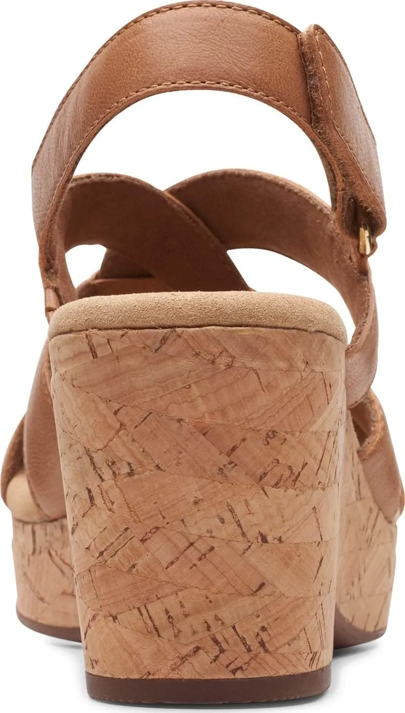 Clarks Womens Giselle Beach Suede Wedge Sandals