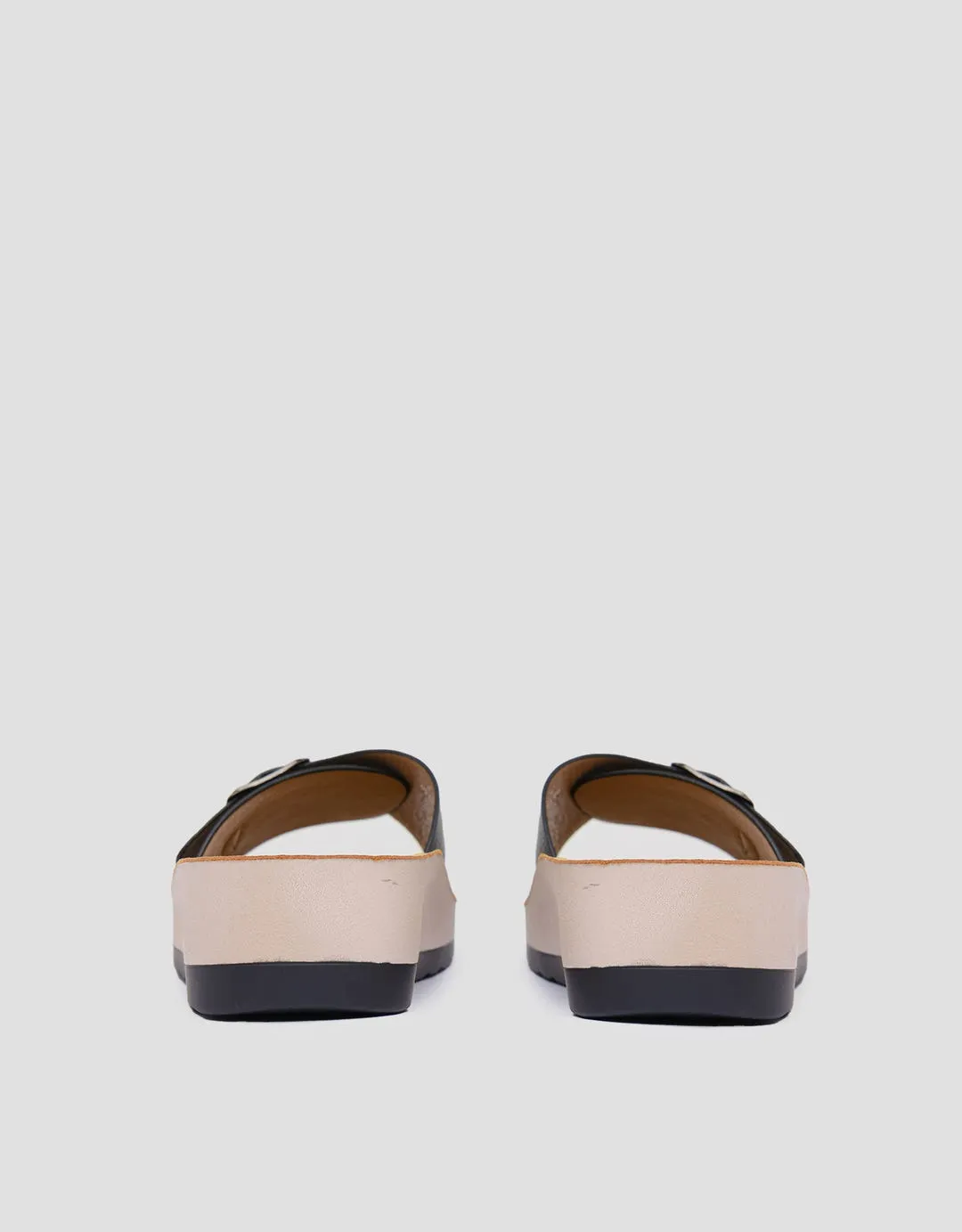 Connexion Simply Sandal Slipper Wanita
