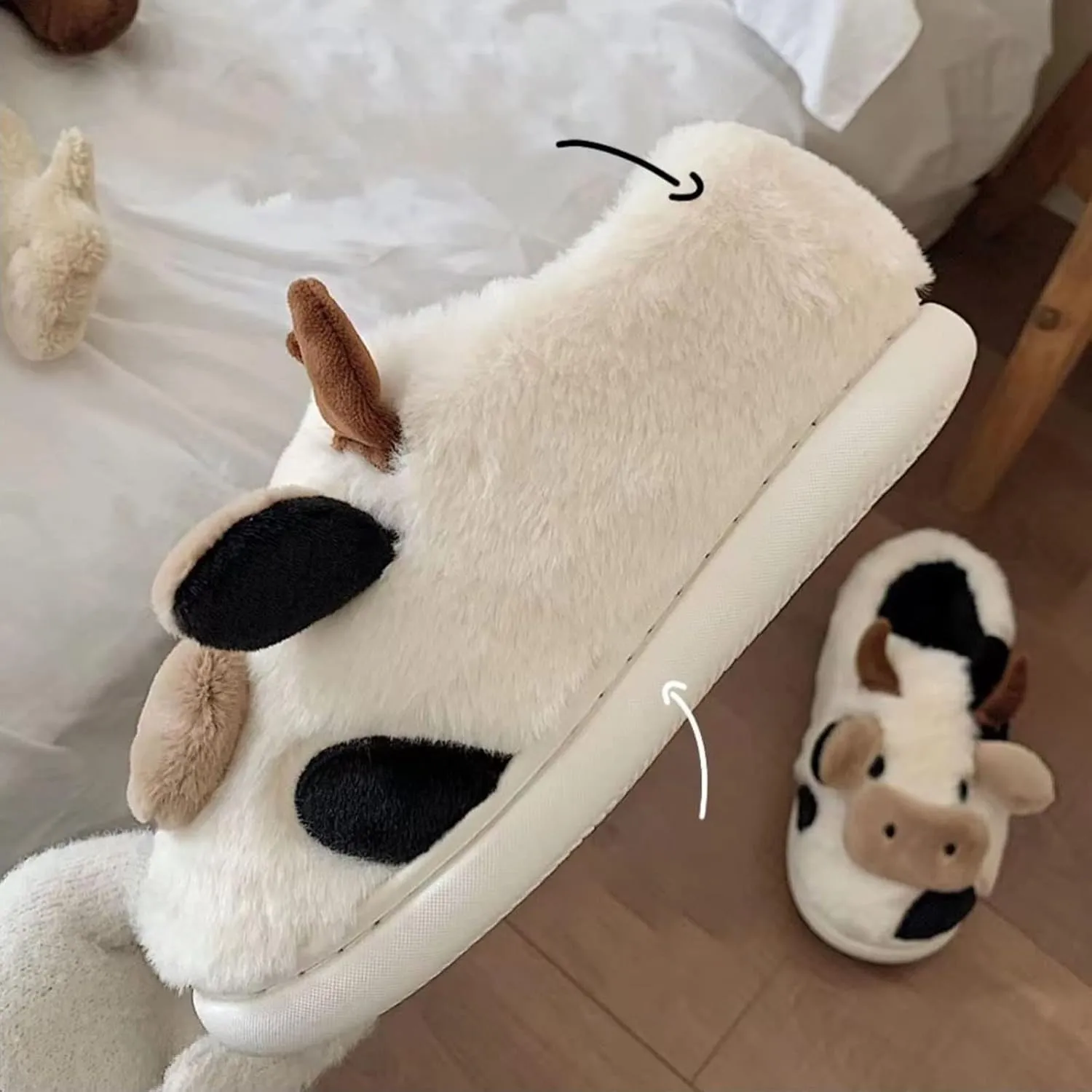 Cow Slides Slippers Unisex Adult Sandals Winter Indoor Outdoor Slippers，Cartoon Fluffy Cotton Non-Slip Slippers Cute Soft Plush Sandals
