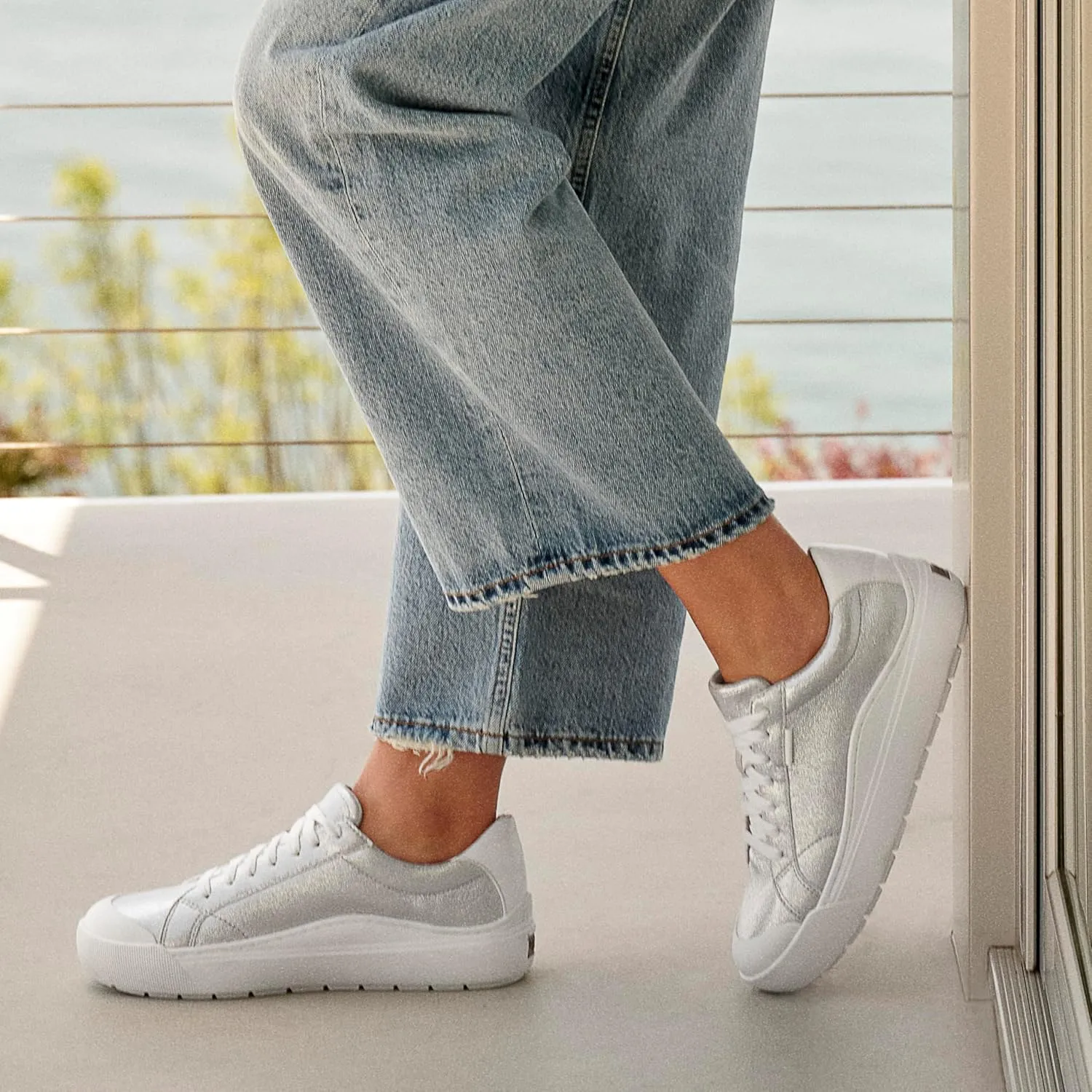 Dr. Scholl's Women's Time Off Sneaker