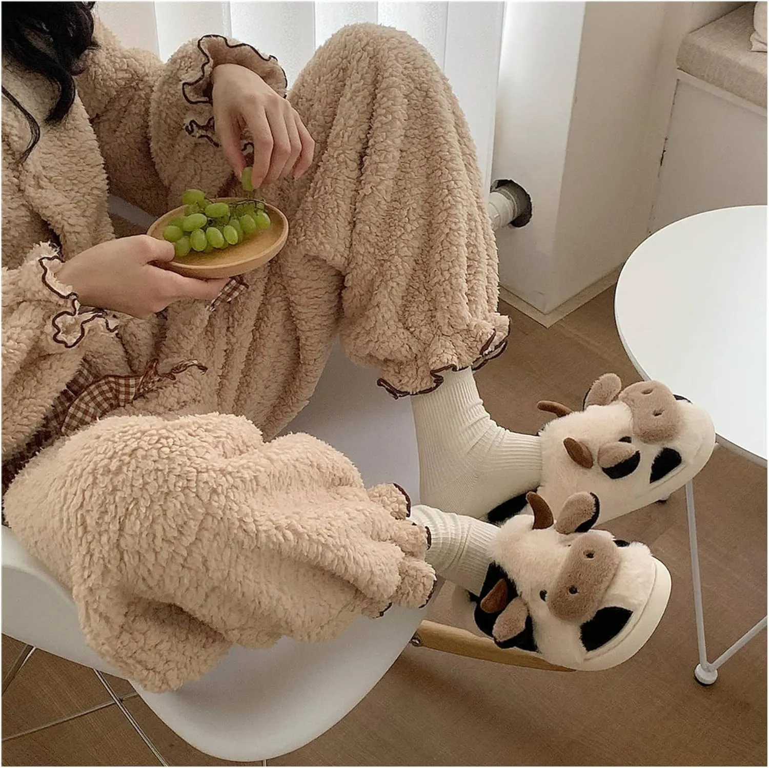 Floerns Women's Cartoon Cow Slippers Cute Cozy Fuzzy Closed Toe Animal House Slippers