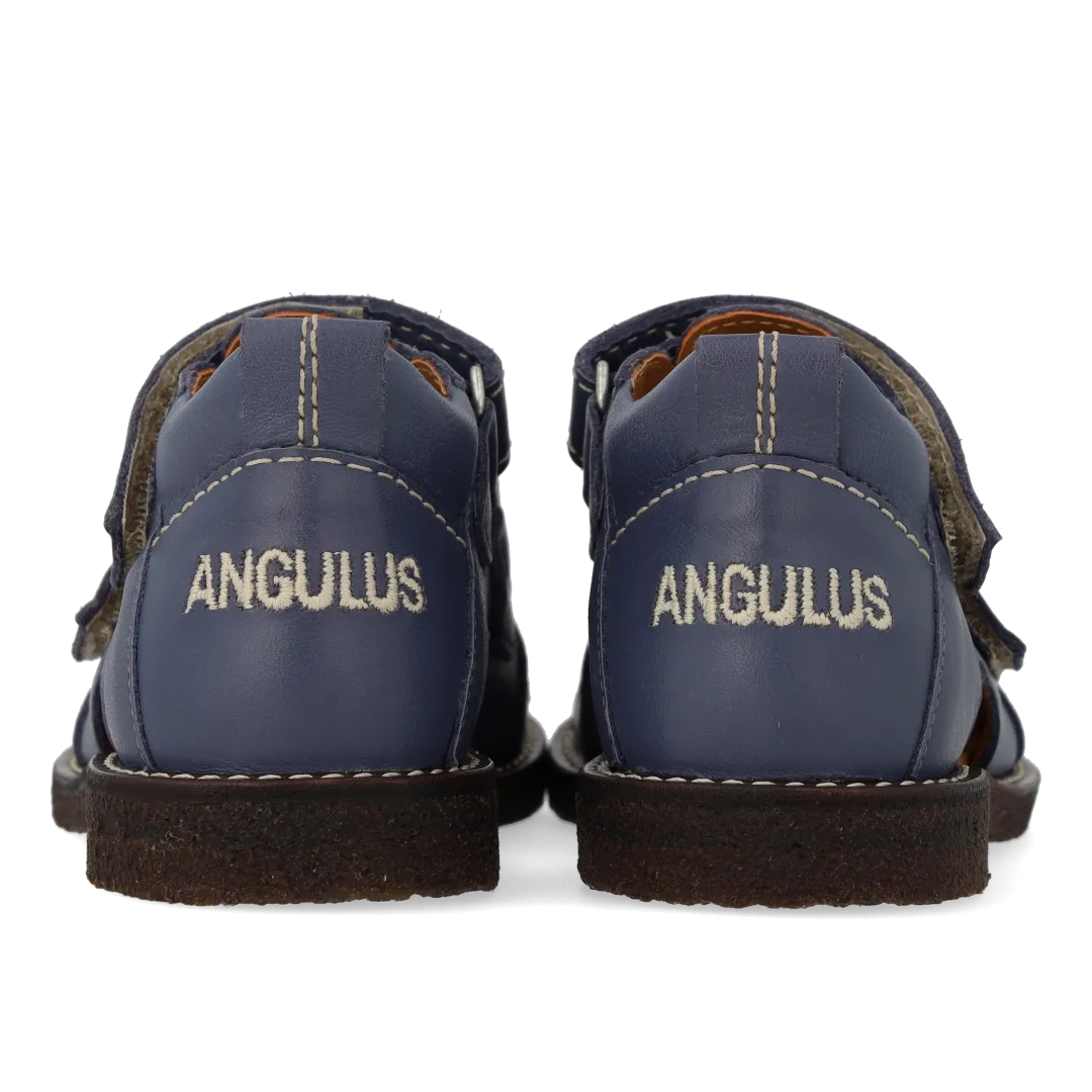Leather sandal with star embroidery