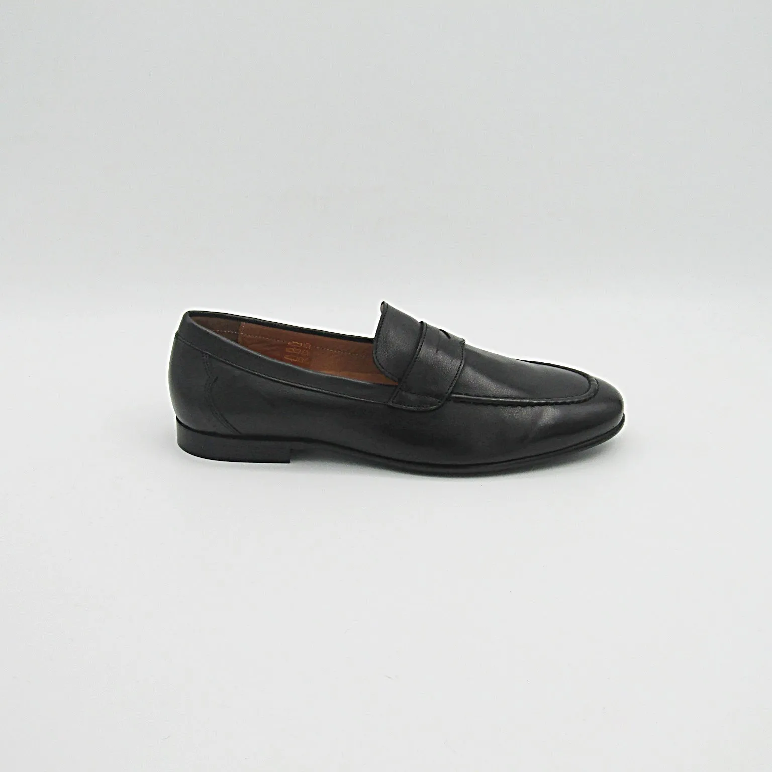 LOAFER