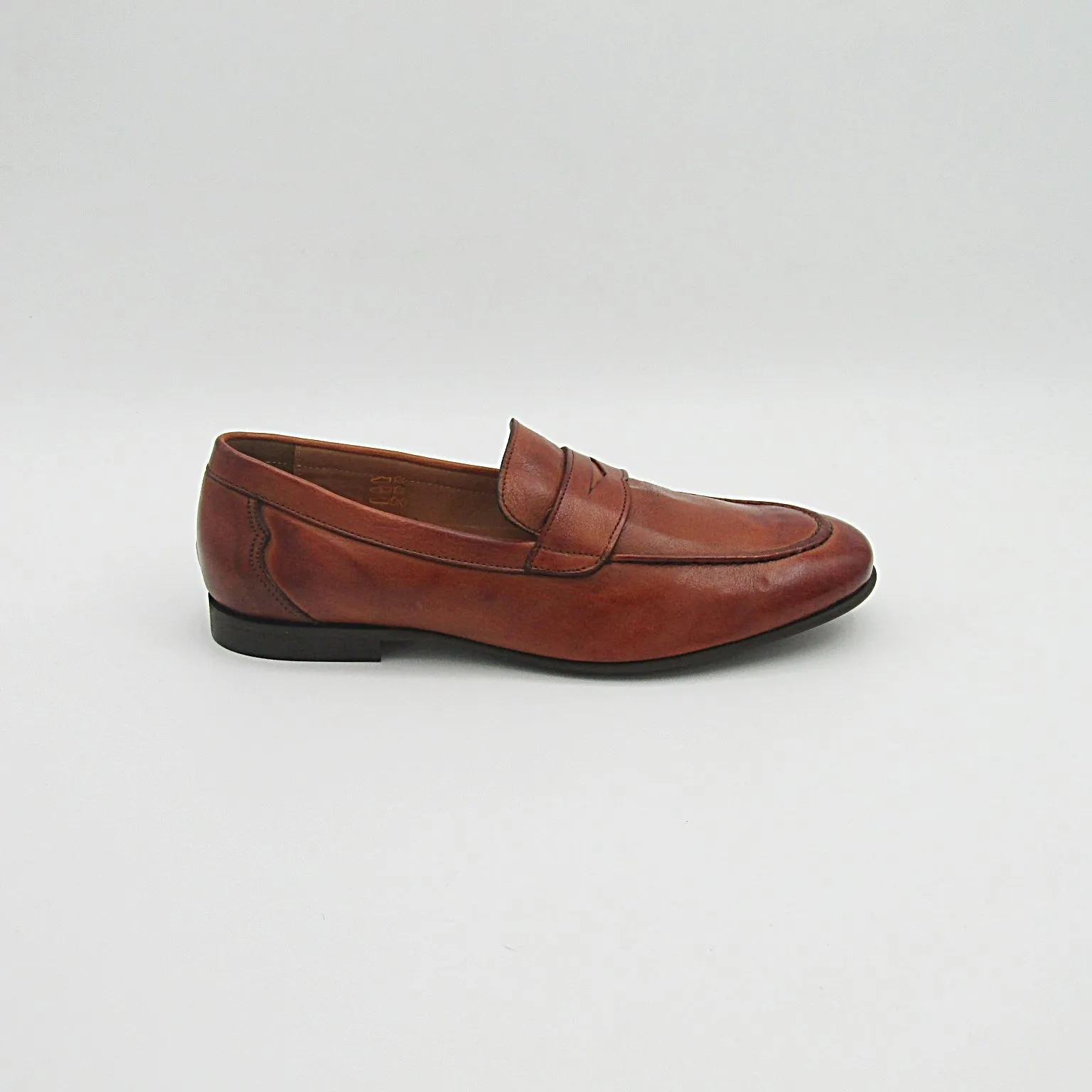 LOAFER
