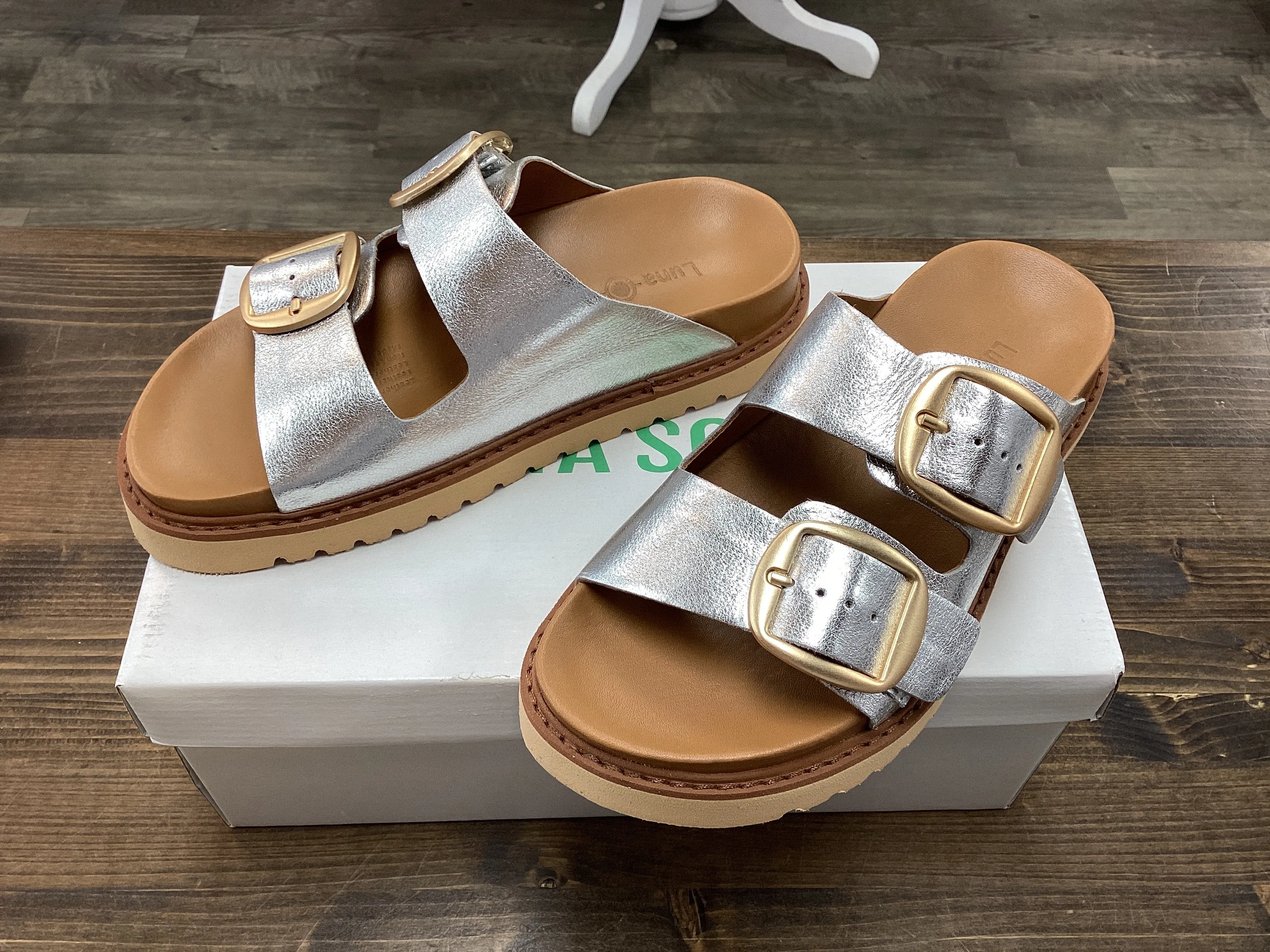 Luna Sole Avery 59054 Buckle Strap Sandal