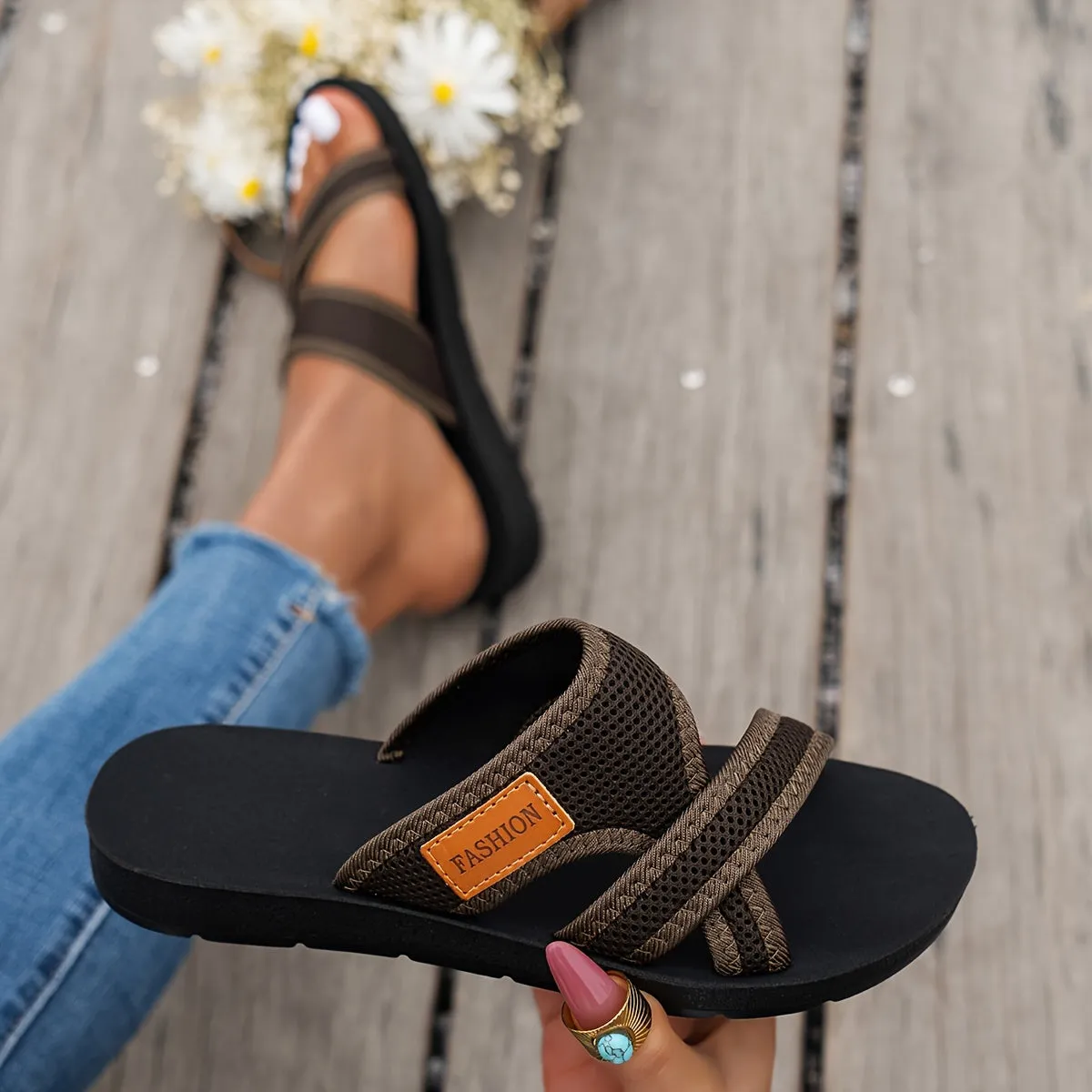 Mureen - Effortless Comfort Sandals with Cross Straps