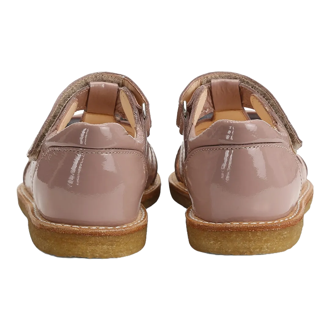 Sandal with adjustable velcro closure