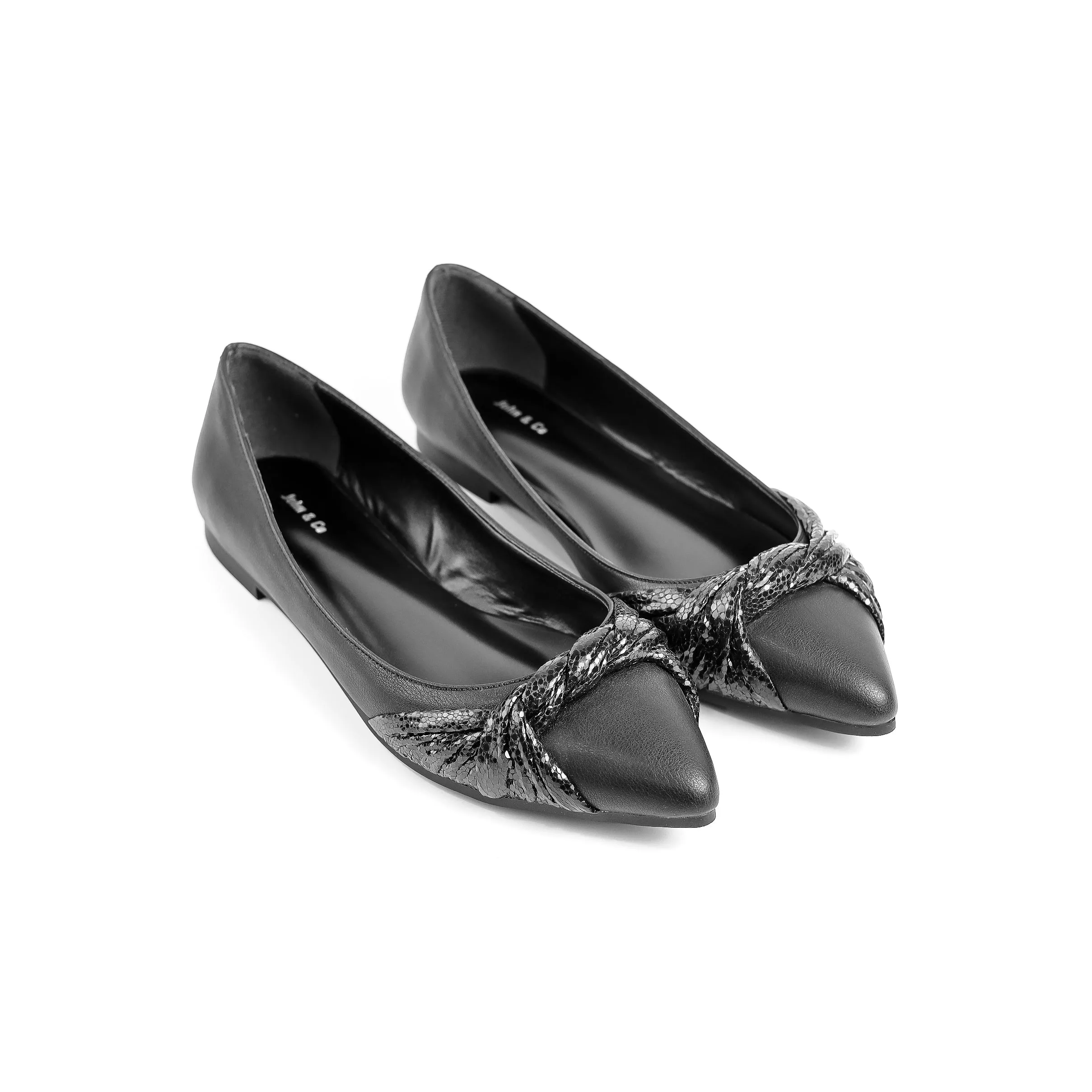 Sophisticated Knotted Evening
