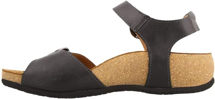 Taos Footwear Women's Vera Sandal