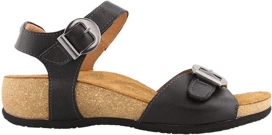 Taos Footwear Women's Vera Sandal