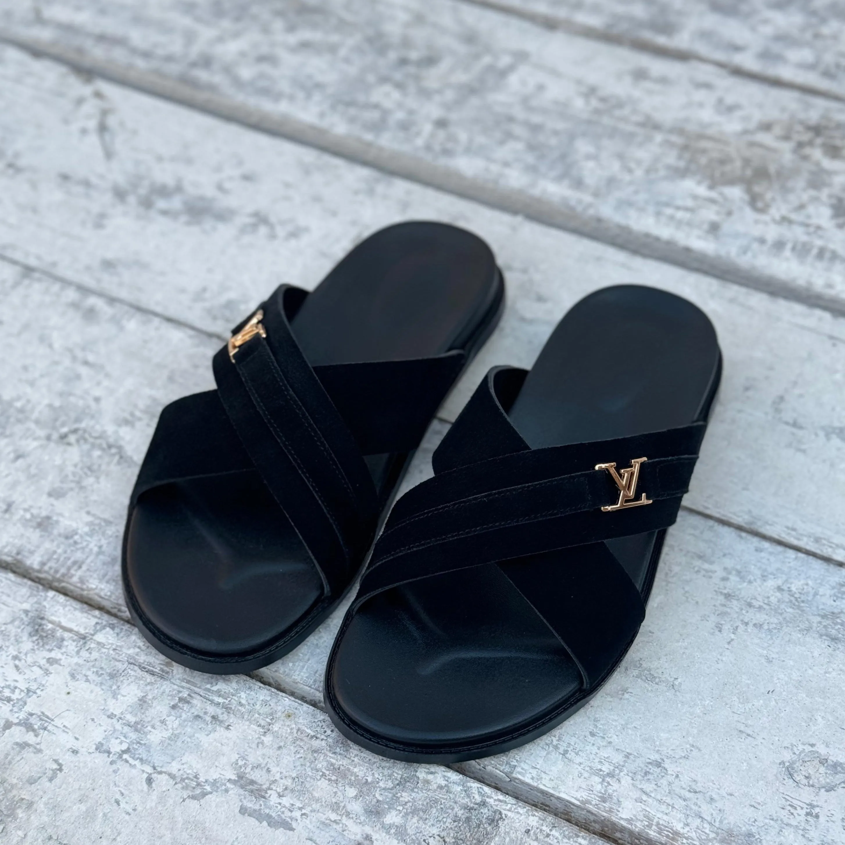 THE DAMEKA SUADE BLACK - 2474