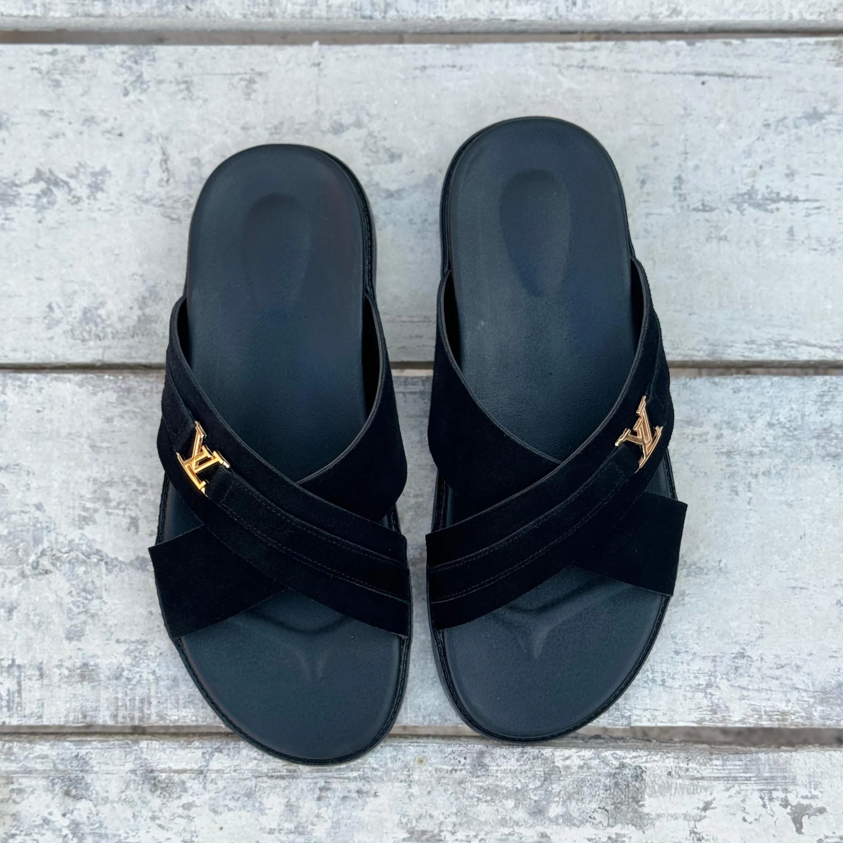 THE DAMEKA SUADE BLACK - 2474