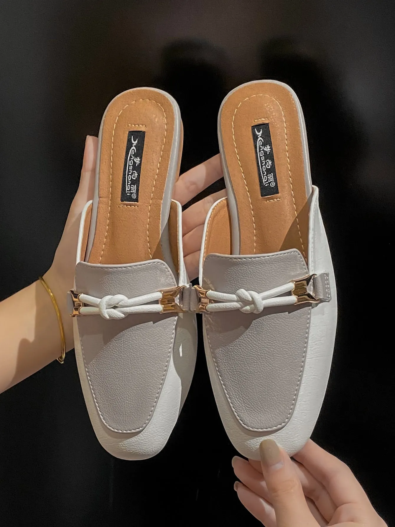The Élise Slipper