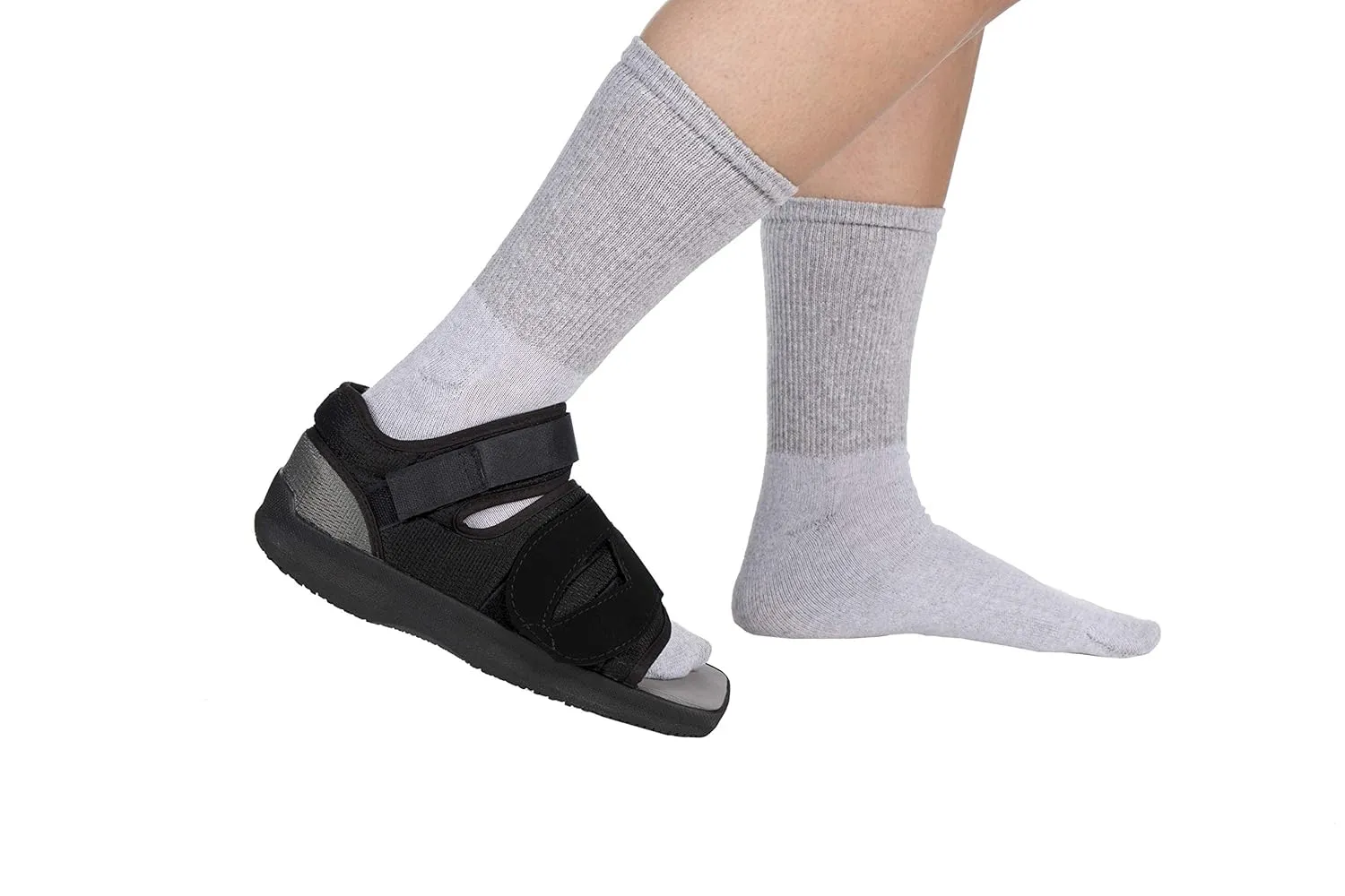 United Ortho Post-Op Shoe - Orthopedic Adjustable Recovery Shoe For Broken Foot or Toe, Post Surgery, Lightweight Medical Shoe, Left or Right Foot, (Men's Medium)
