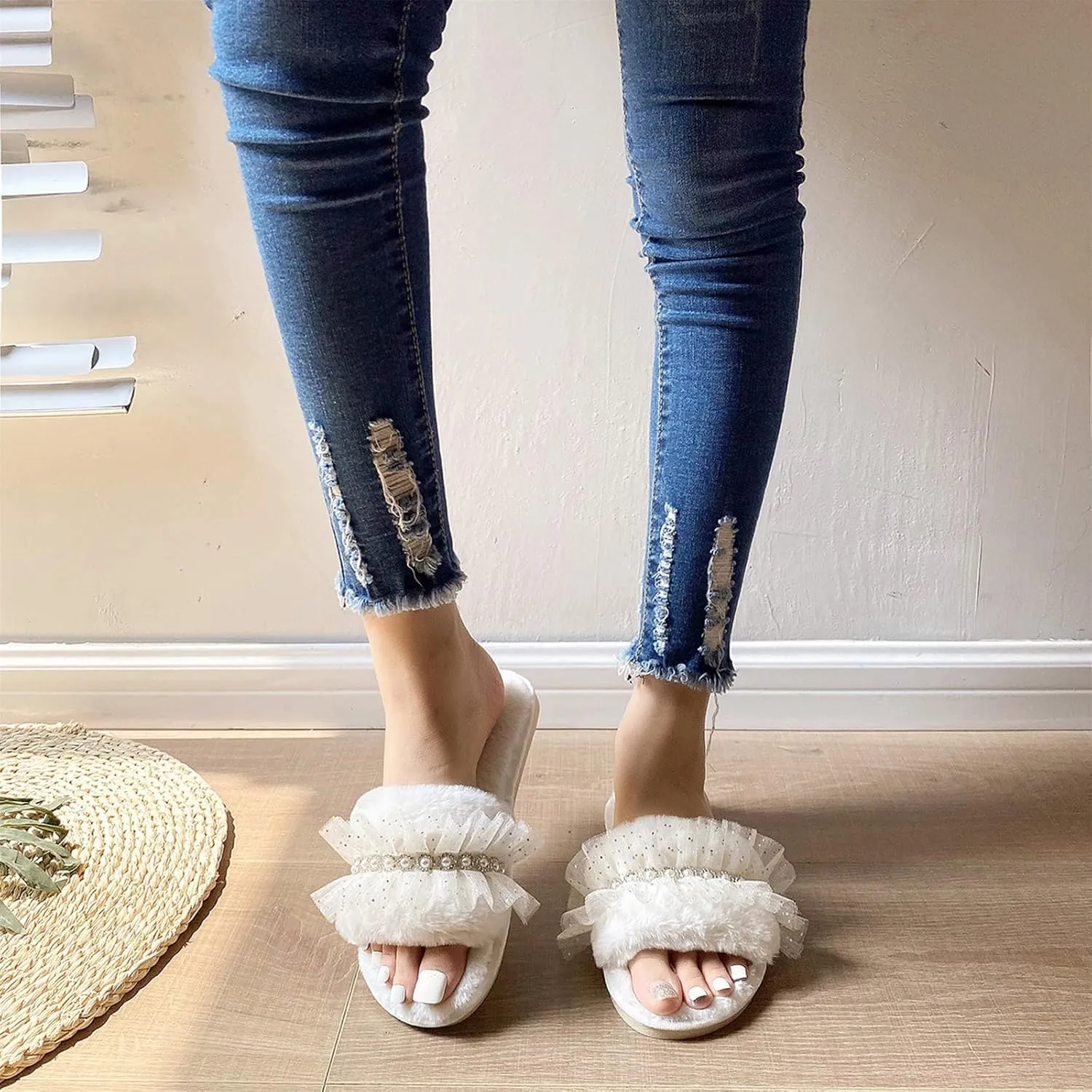 Women's Fuzzy Slippers, Sparkle Faux Pearl Rhinestone Lace Decor Slippers, Fashion Bling Flat Slip on Sandals, Open Toe Indoor House Slippers, Wedding Slipper for Bride Bridal Shower Wedding Day